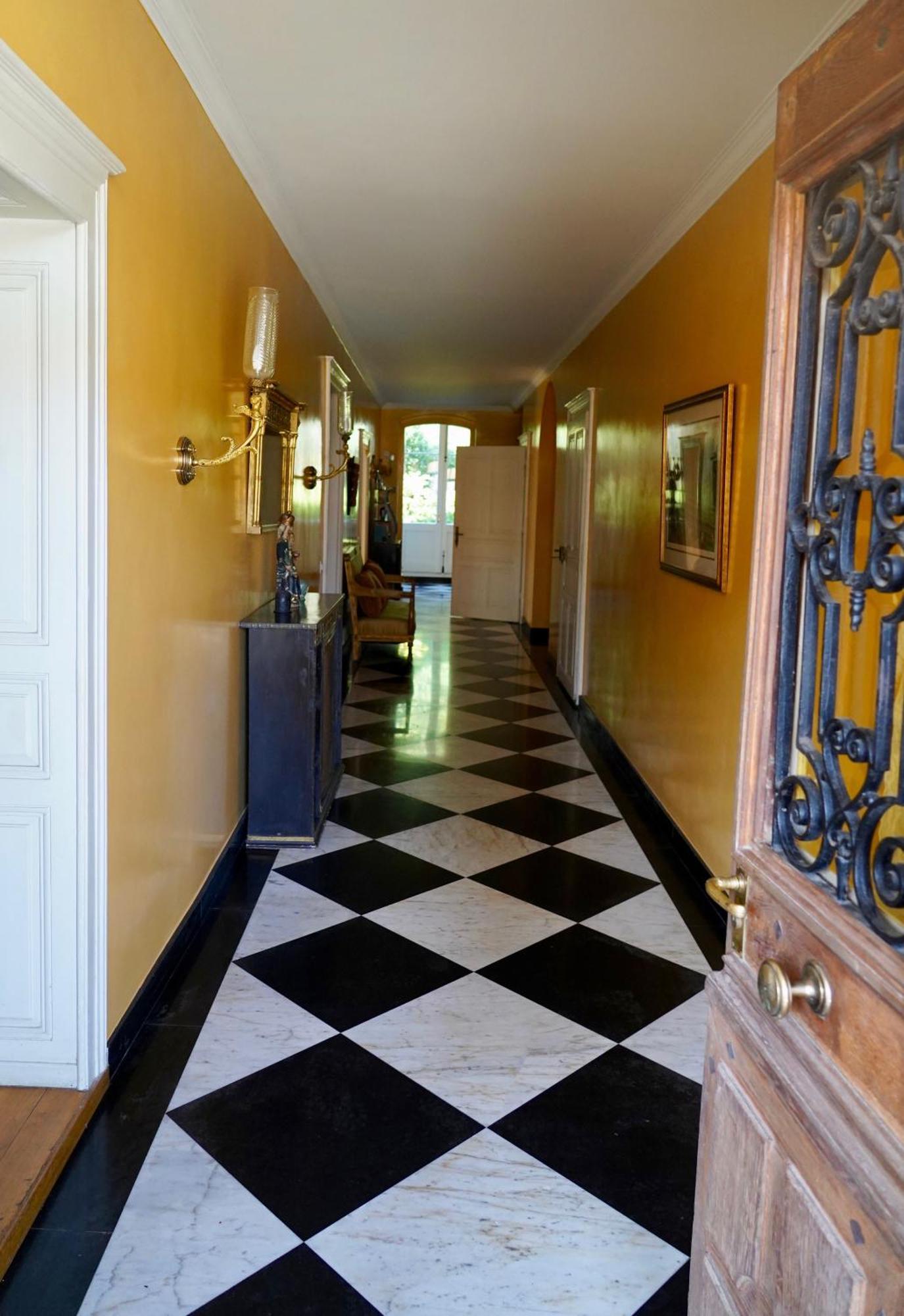 Le Chateau Lavigny Exteriör bild