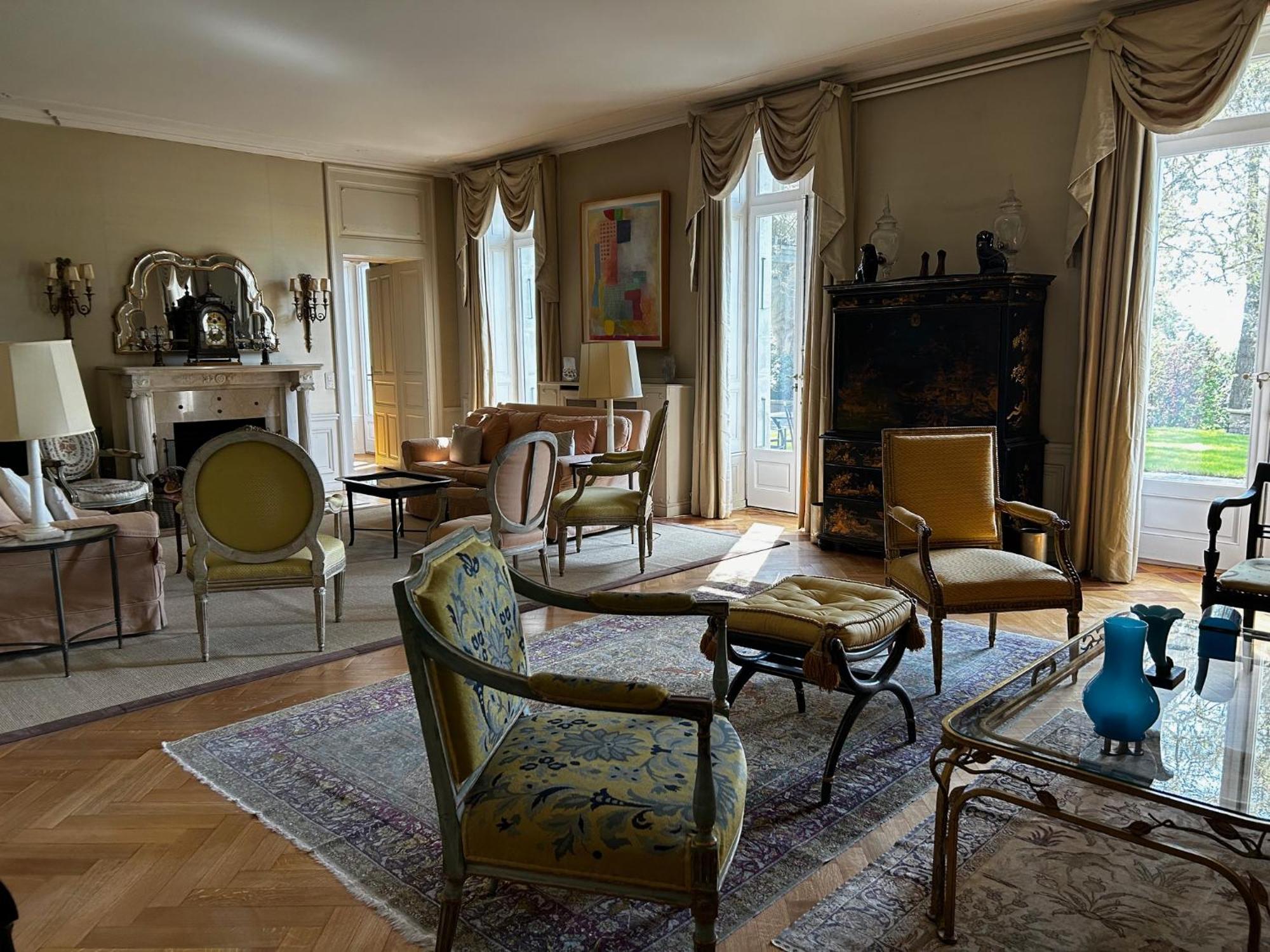 Le Chateau Lavigny Exteriör bild