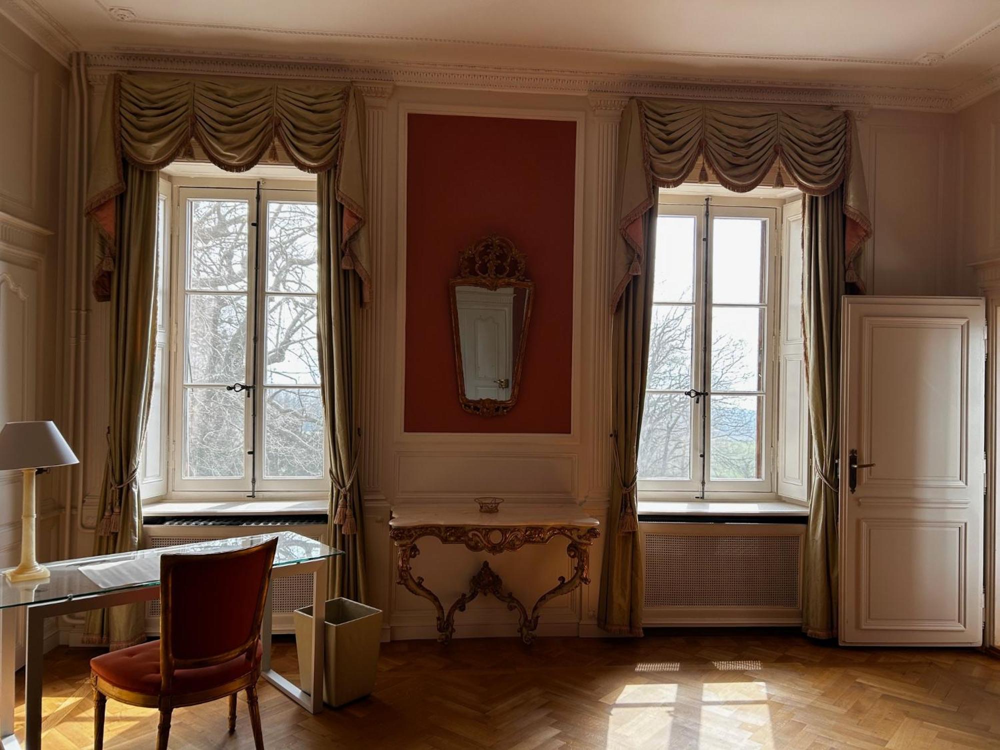 Le Chateau Lavigny Exteriör bild